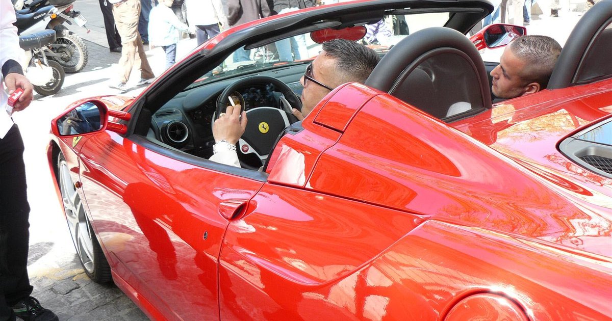 Mohamed Sami partage une photo avec son neveu