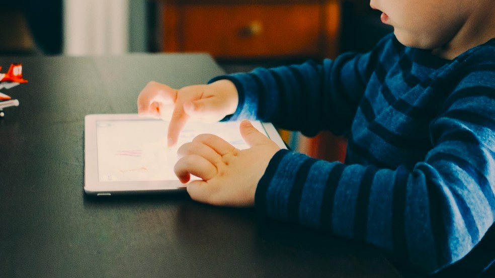 Dijital alanda çocuk koruma politikalarının önemi