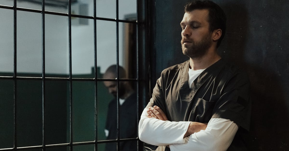 Moyens de libération anticipée des prisonniers et impact financier