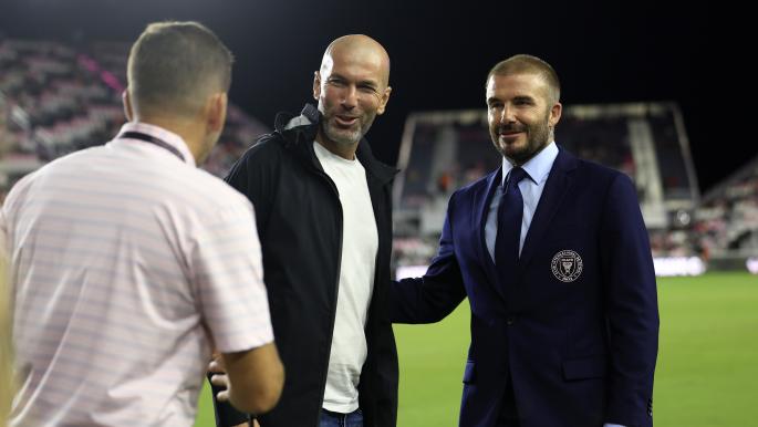 نجوم كرة القدم والتمثيل: زيدان وبيكهام