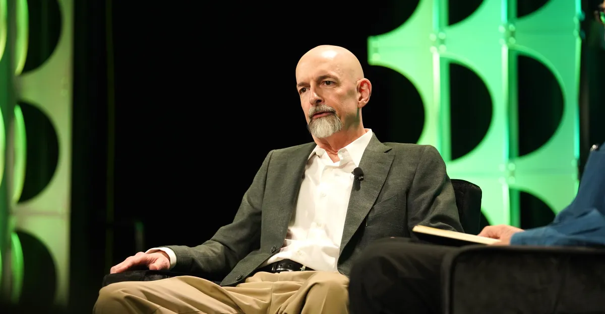 Neil Stevenson critique les lunettes Meta et les qualifie de terrifiantes