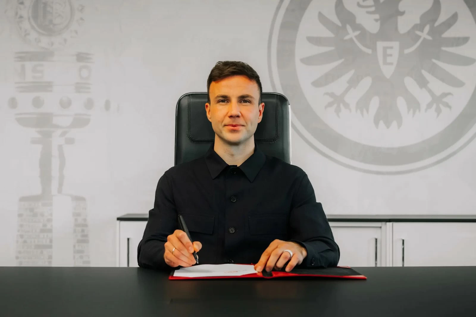 Prolongation du contrat de Götze avec l'Eintracht jusqu'en 2028