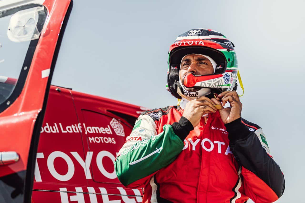 يزيد الراجحي يستعد لجولة جديدة في بطولة الراليات الصحراوية