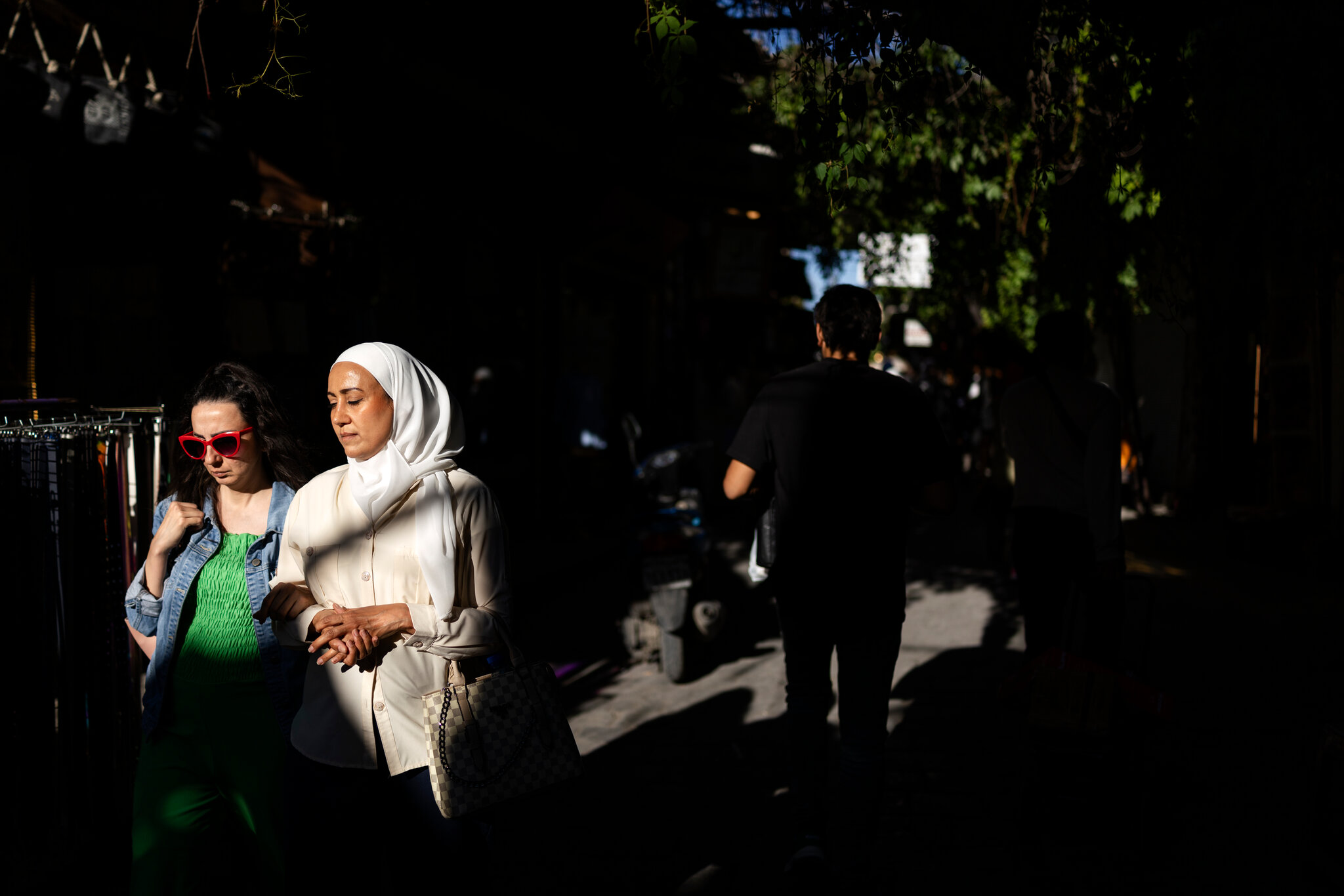 Britain Adjusts Sanctions on Syria for Humanitarian Aid