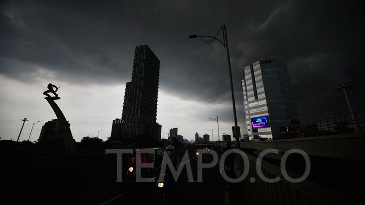 توقعات الطقس في جاكرتا: أجواء مشمسة مع أمطار محتملة