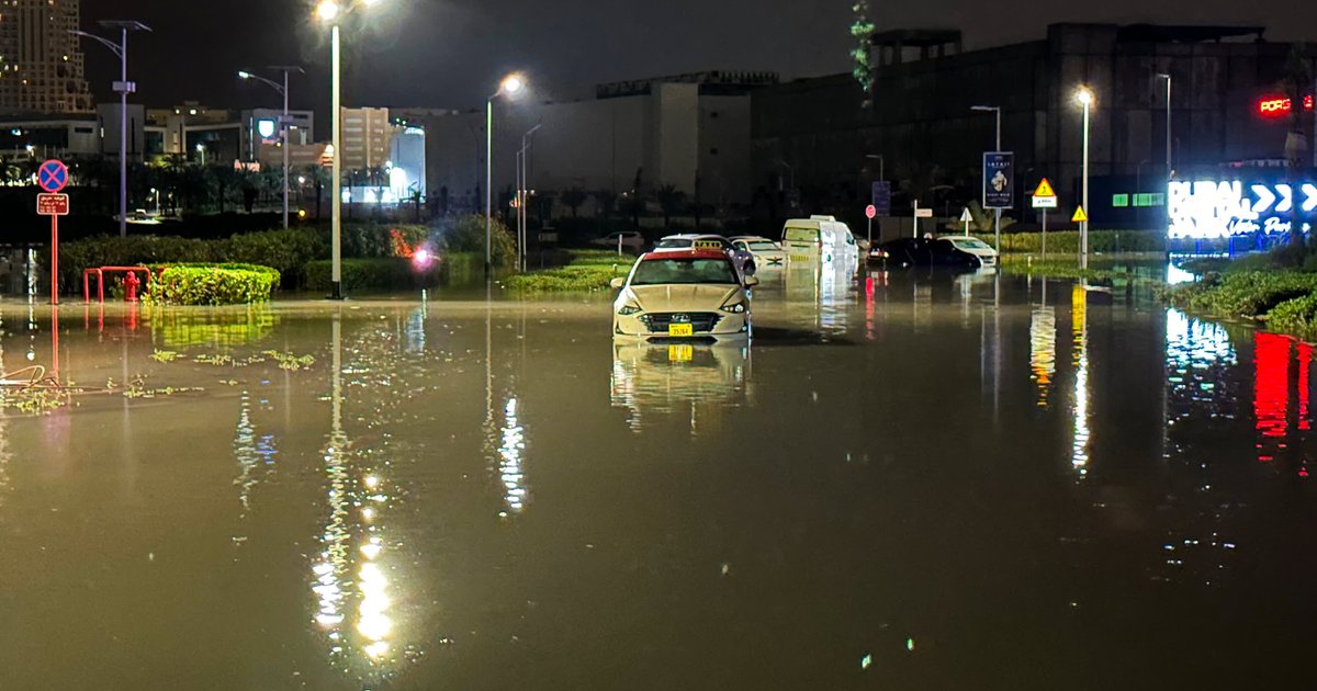 Pluies torrentielles aux Émirats et impact bancaire