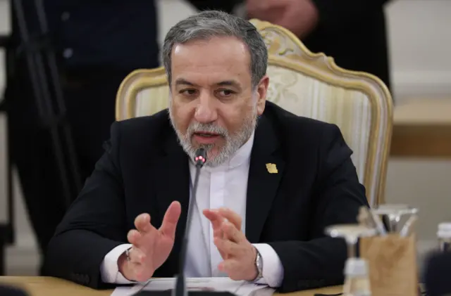 Tehran beri amaran kepada London tentang penggunaan pangkalan