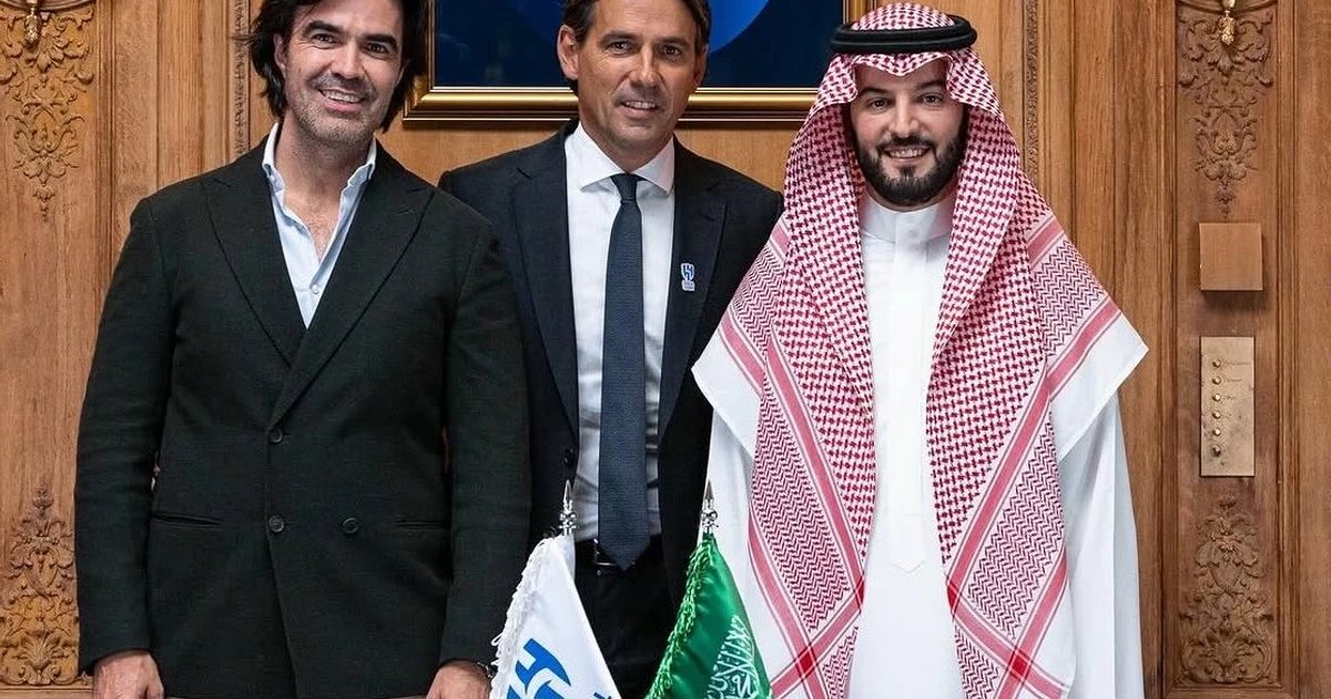 وكيل إنزاغي ينفي ارتباطه بالهلال