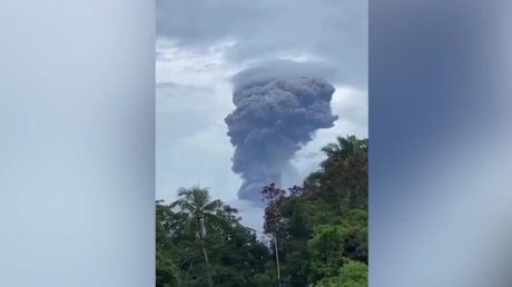 Vulkaneruption in Indonesien: Dukono warnt Anwohner