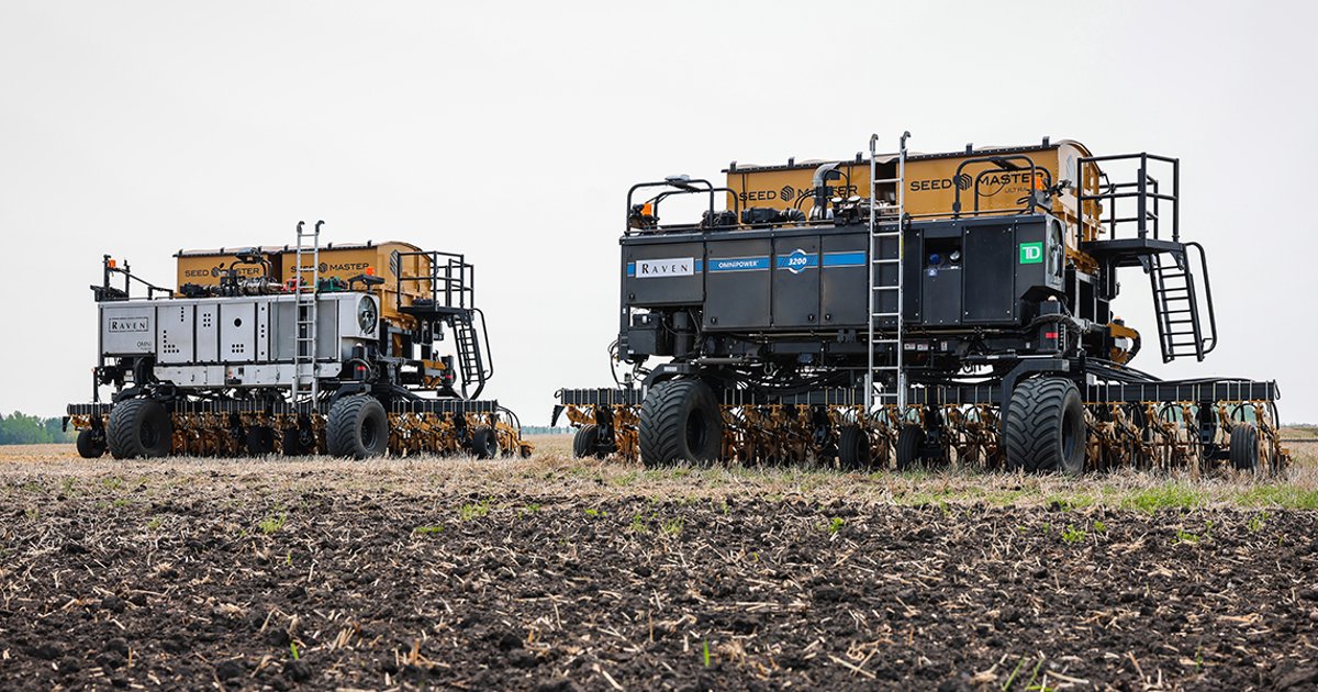 تعزيز كفاءة زراعة النخيل في إندونيسيا بآلات زراعية ذكية من الصين