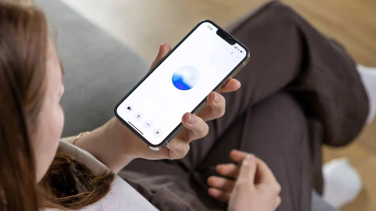 Warnings Against AI in Emotional Relationships