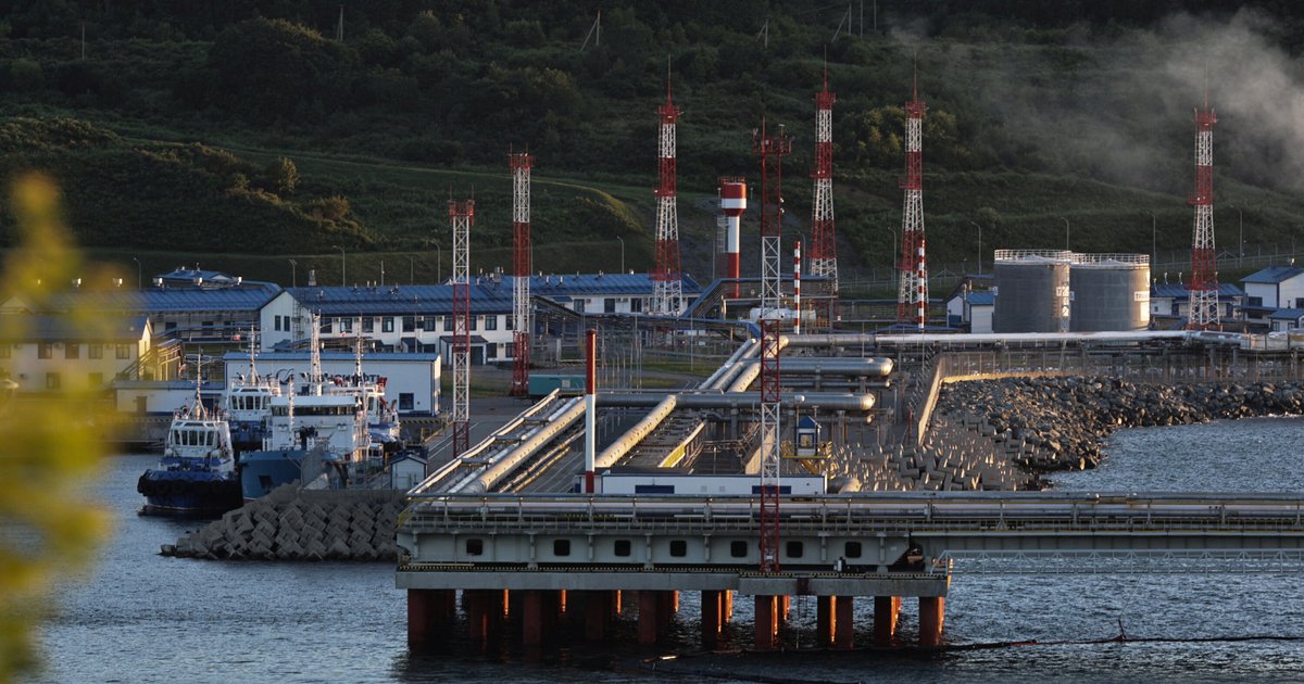 أسعار النفط الروسي وتأثيرها على السوق العالمية