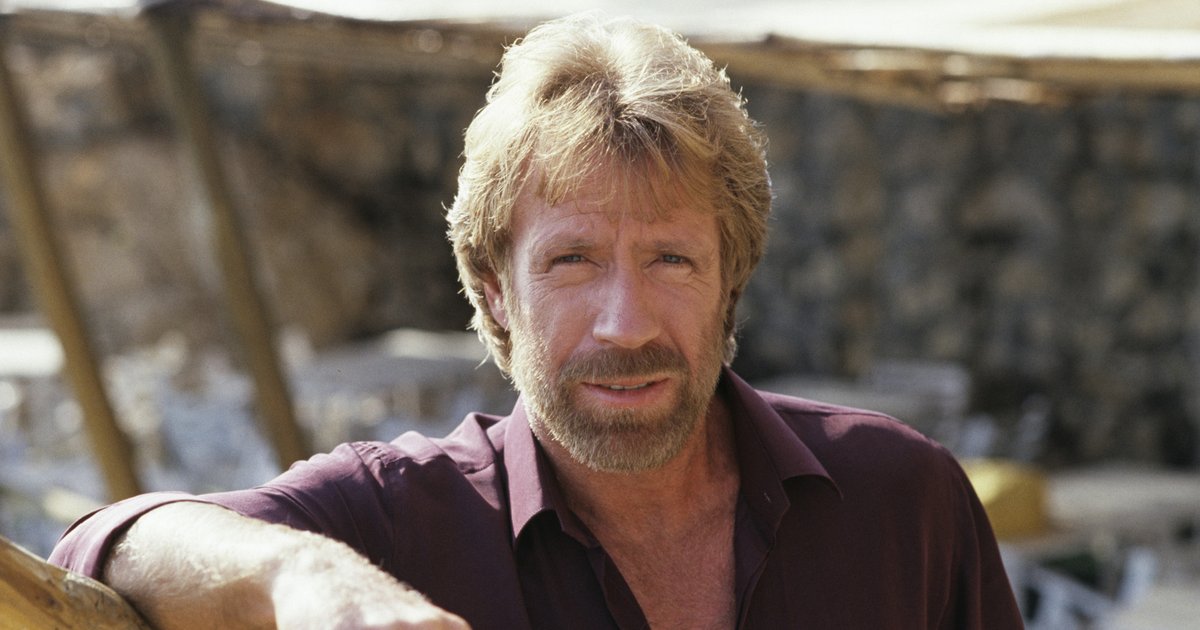 Mengenang Legasi Chuck Norris dalam Media Sosial