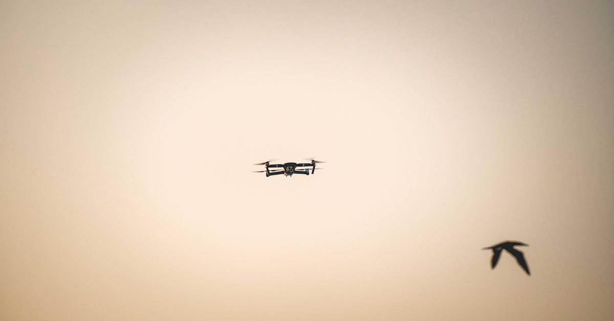 الكويت ترصد صواريخ وطائرات مسيرة معادية