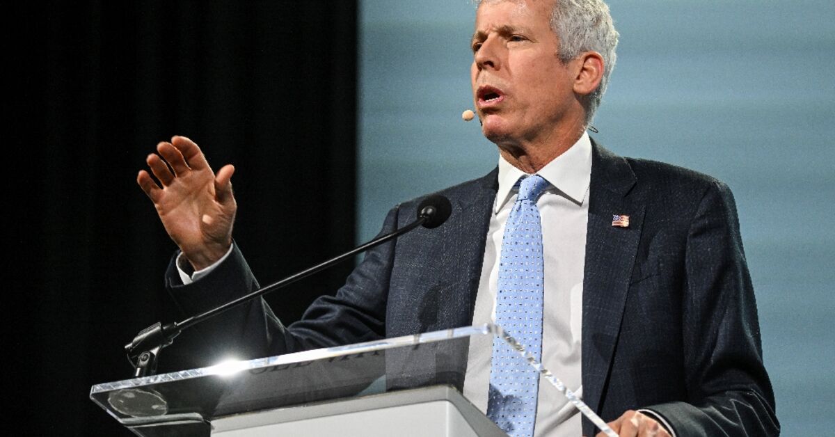 Crise pétrolière et impact au sommet énergétique de Houston