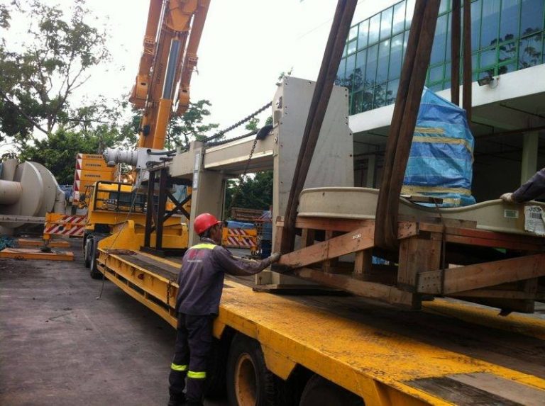 أزمة الطاقة تؤثر على شركات اللوجستيات في سنغافورة