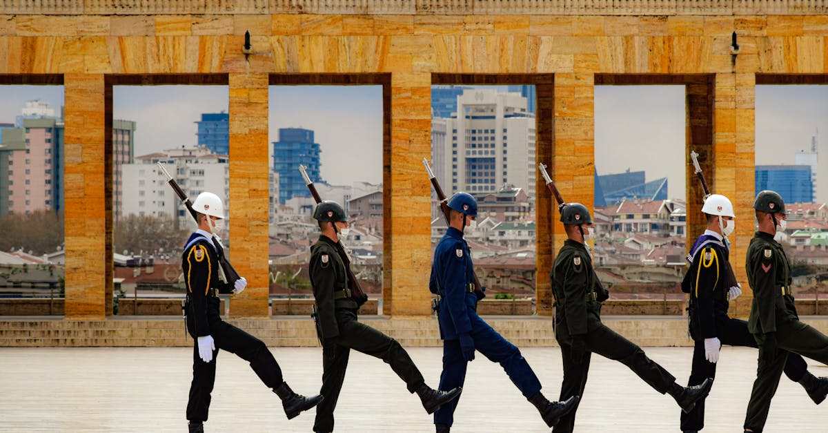 الاحتلال الإسرائيلي يهاجم بنية الحرس الثوري الإيراني