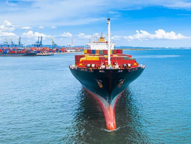 الإمارات تعبر عن أسفها لعدم اعتماد مجلس الأمن إطاراً لأمن الملاحة