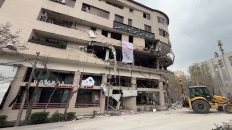 Israels Luftangriff auf Al-Arabi in Teheran