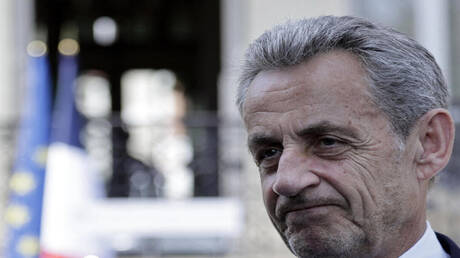 محاكمة ساركوزي: اعترافات جديدة تعيد تشكيل القضية