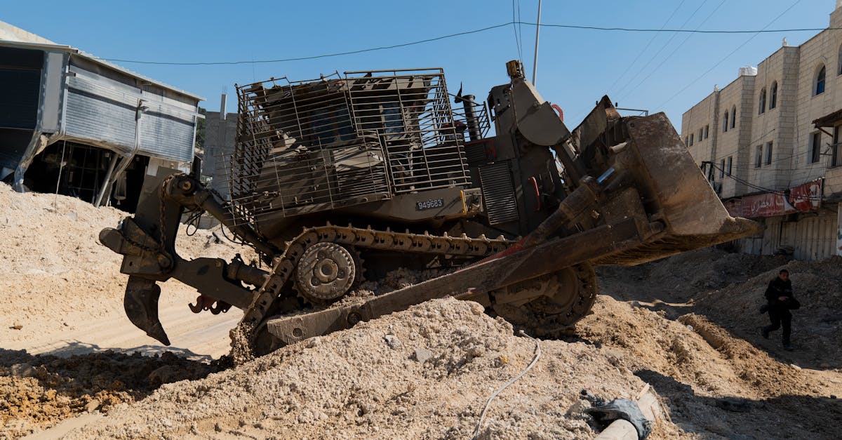 العدوان الإيراني وتأثيره على المدنيين والبنية التحتية