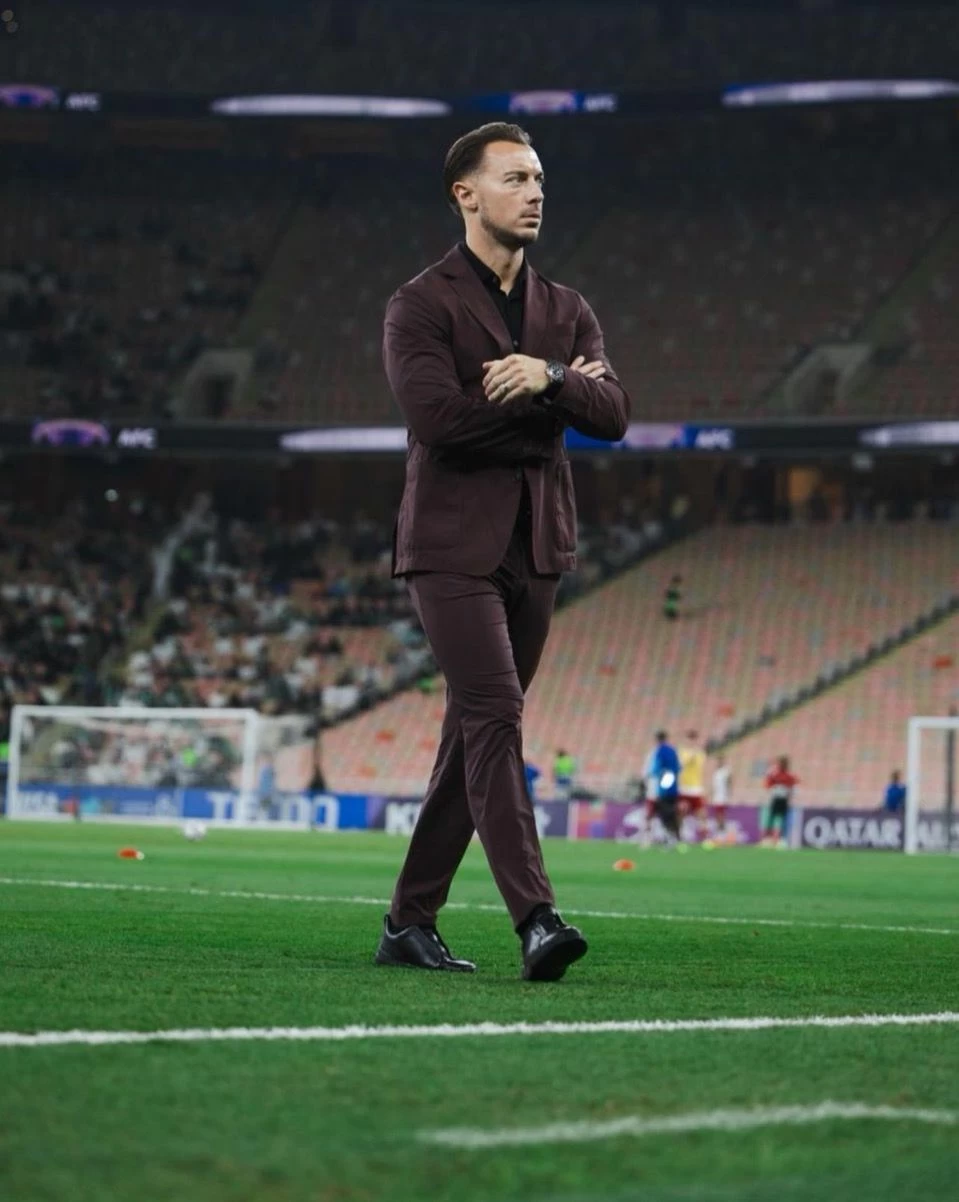 يايسله يرفض التعليق على المنتخب السعودي ويركز على الأهلي