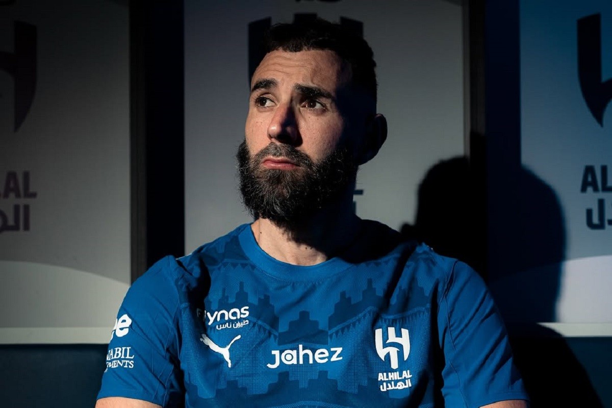 الهلال وضمك: بنزيما يقود التشكيلة في الدوري السعودي