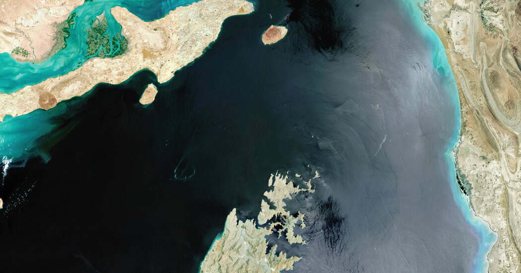 الولايات المتحدة تدعم إنهاء اضطرابات الملاحة في هرمز