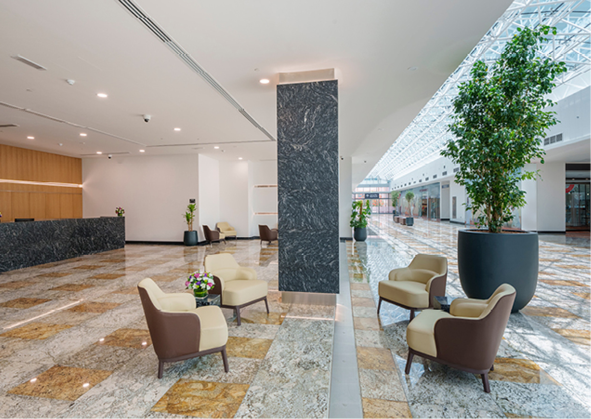 محكمة دبي تأمر بدفع تعويض لعميل سيارات فاخرة