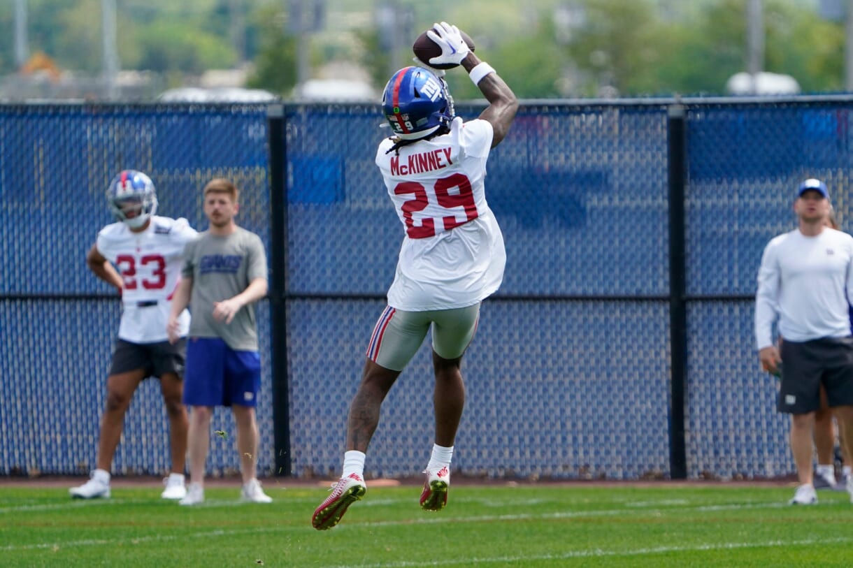 جون هاربو يبدأ برنامجه التدريبي مع نيويورك جاينتس