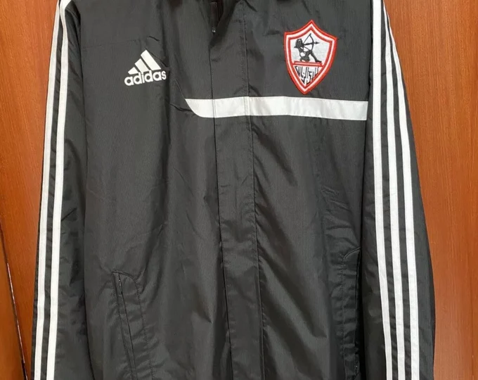 عمرو أديب يتوقع فوز الزمالك بالدوري المصري