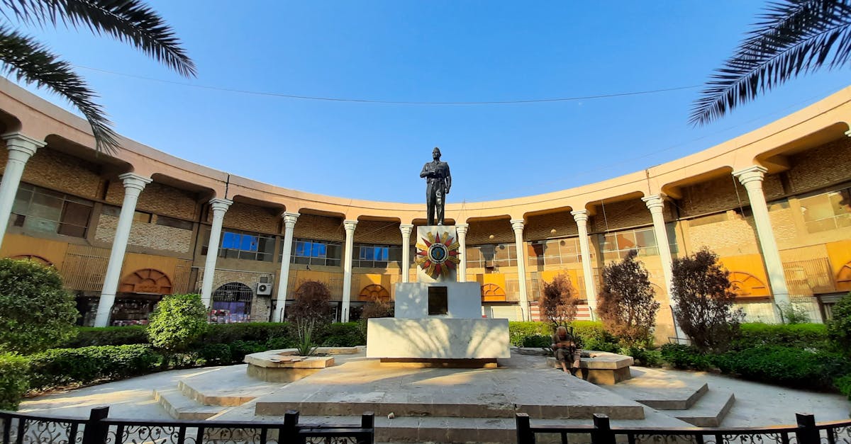 Enhance Military Cooperation Between Crown Prince and UK PM