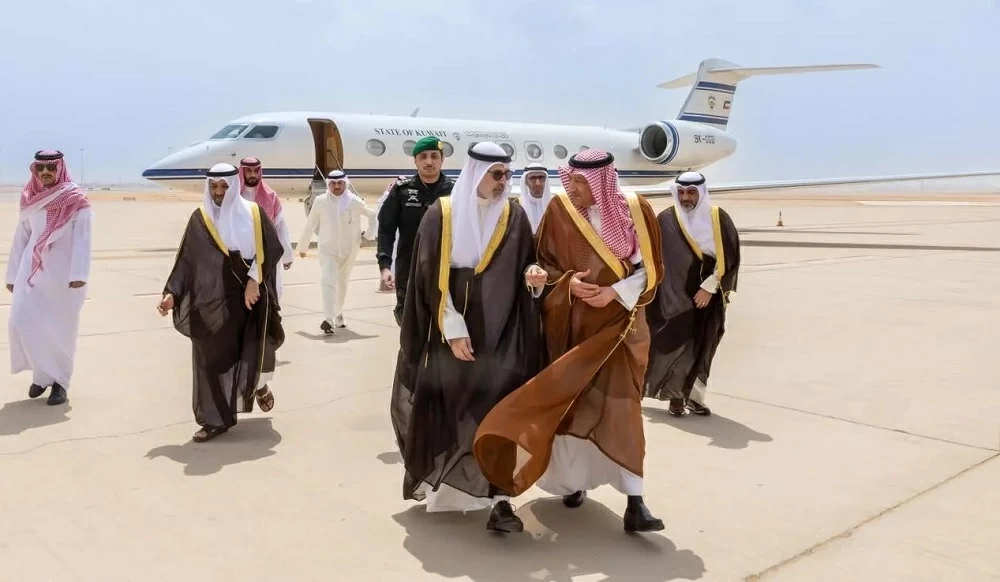 زيارة وزير خارجية الكويت إلى الرياض لتعزيز العلاقات