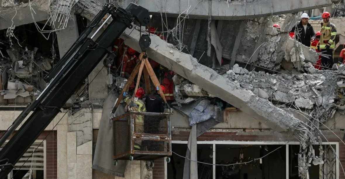 Steel Plants in Iran Halt Operations After Military Strikes