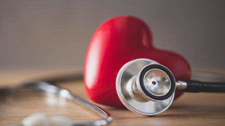 تحذير طبي: مشروب شائع يُعتبر "موت سائل" لصحة القلب