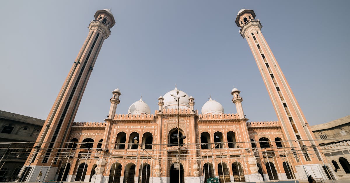 إلغاء ترامب لرحلة إلى باكستان وتأثيره على إيران