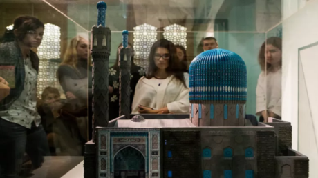 متحف تاريخ الأديان في بطرسبورغ يحتفي بذكرى تأسيسه