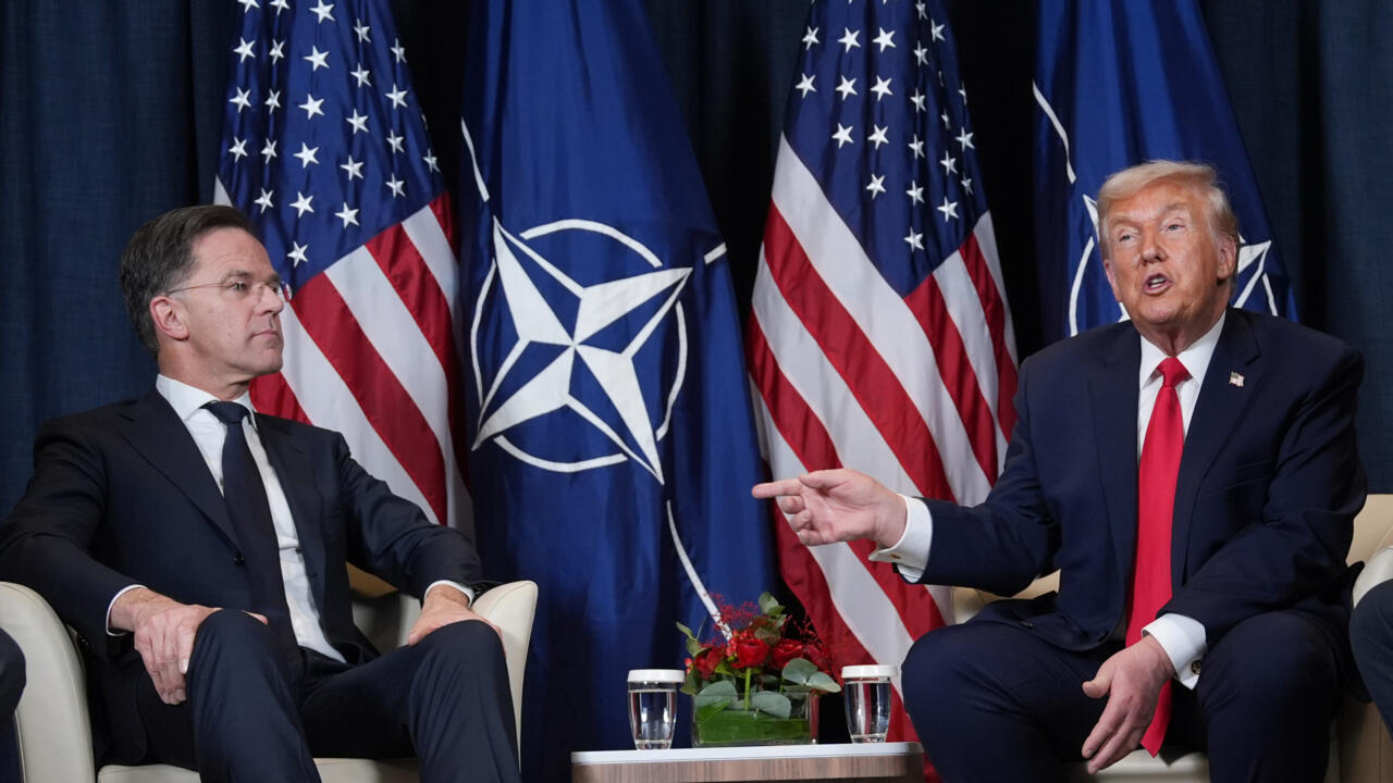 ترامب ينتقد الناتو ويهدد بإعادة نشر القوات الأمريكية