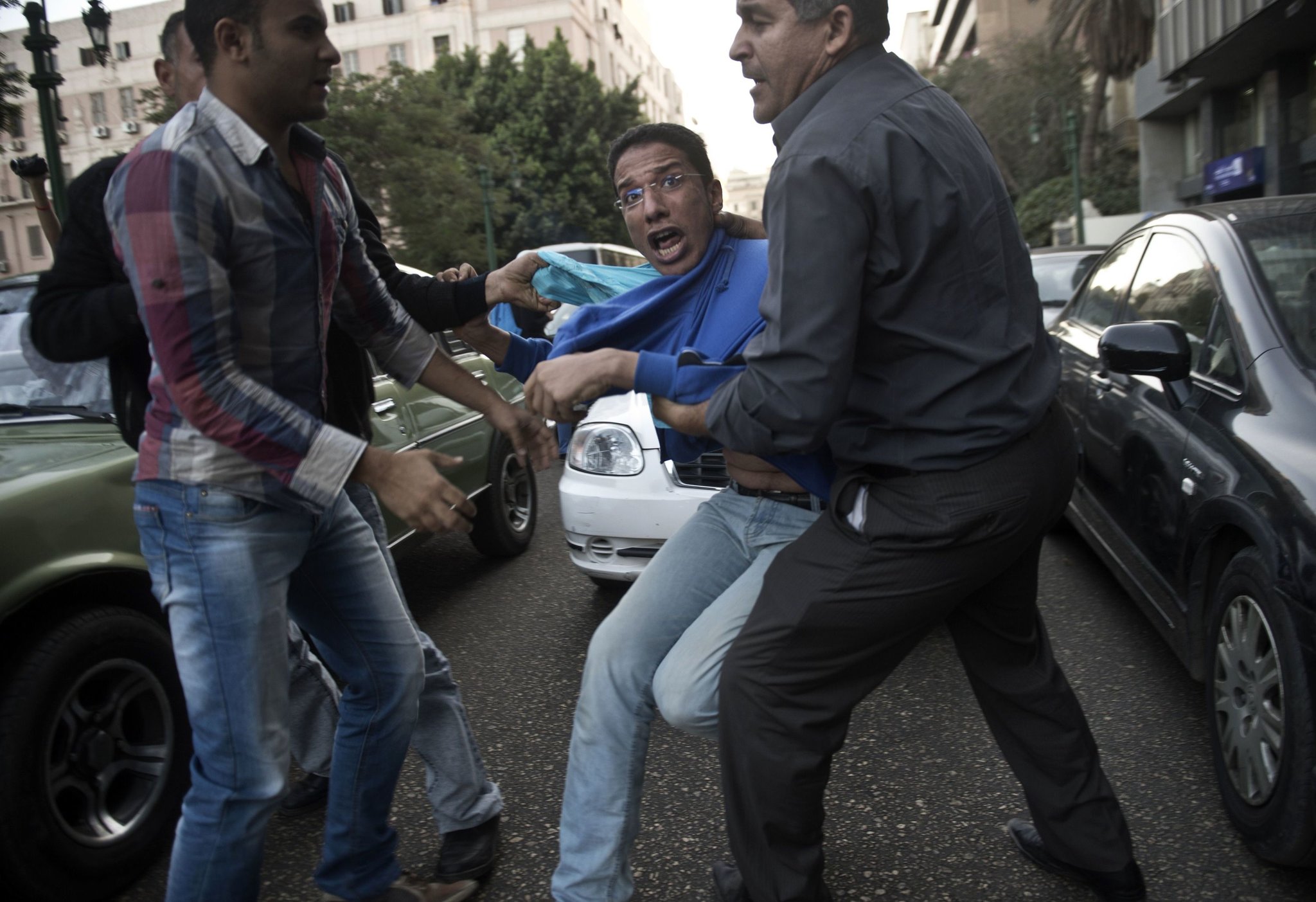 الداخلية المصرية تنفي ادعاءات احتجاز غير قانوني