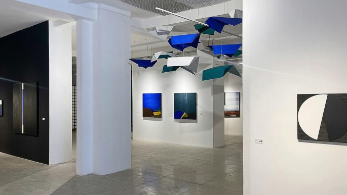 የአህምያ ማስታወቂያ በካይስ: የተለያዩ ሃሳቦች