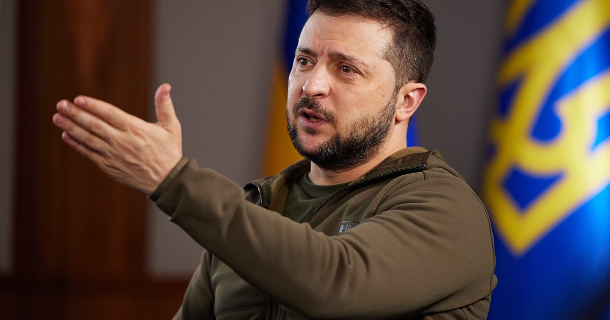 Serangan Ukraina bunuh 5 orang, Zelensky kunjungi Teluk