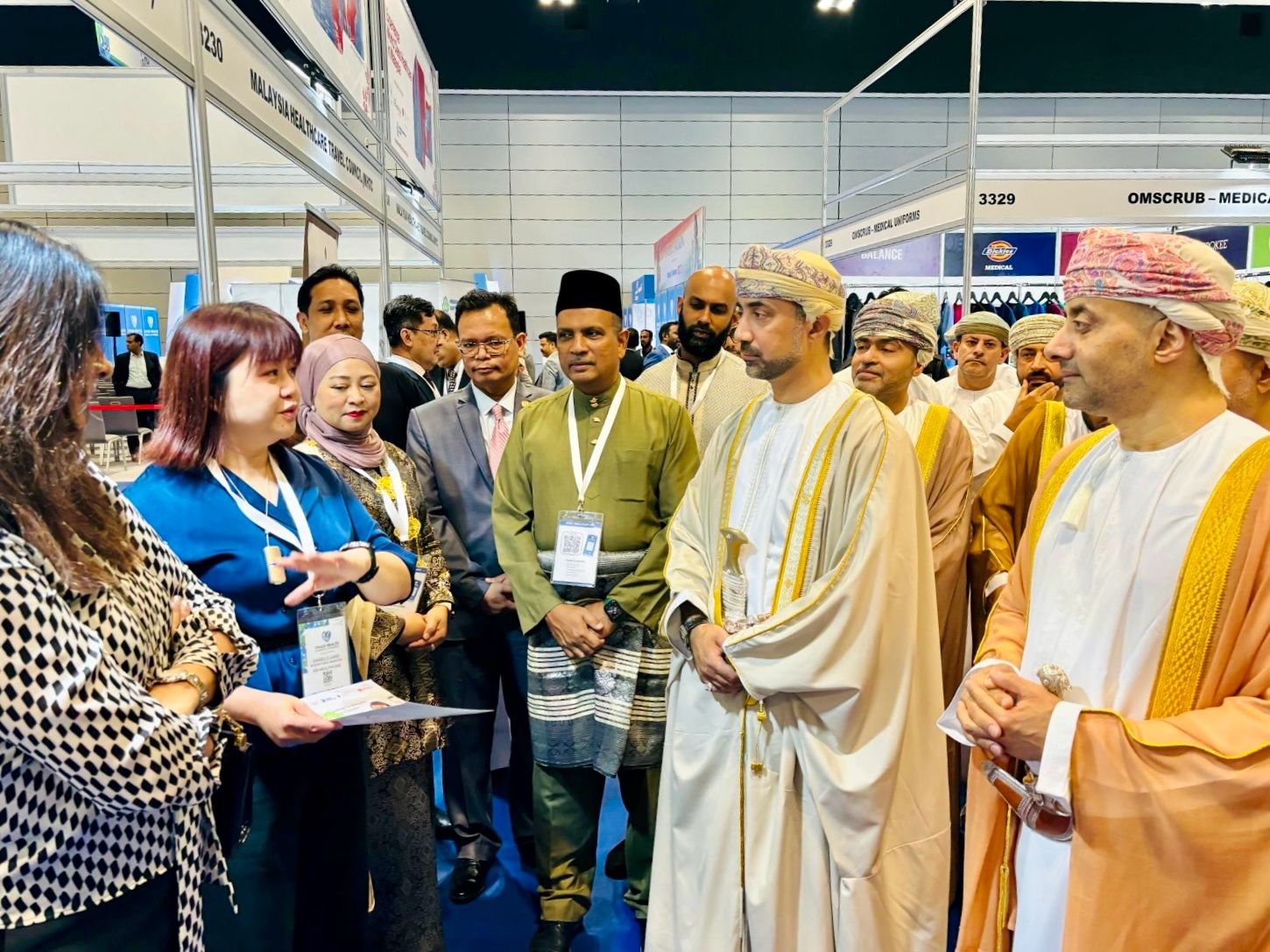 الاجتماع الأول لمركز عمان الأهلية للتدريب الصحي 2025/2026