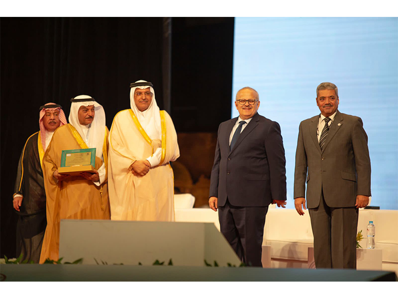 Féliciter Abdullah Alafi pour le prix d'innovation