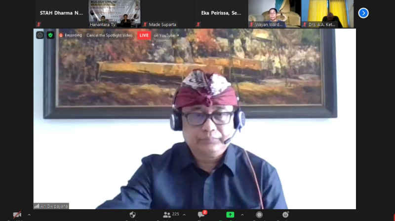 تكريم أري دويبيانا كأحد الشخصيات الملهمة في إندونيسيا