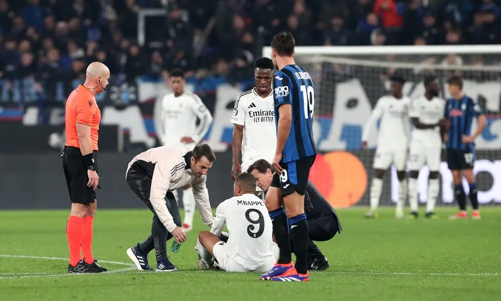 Mbappé dément l'examen médical erroné du genou