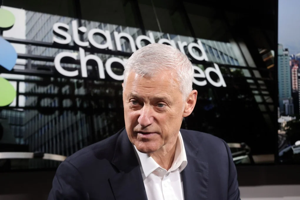 CEO entschuldigt sich für Stellenabbau bei Standard Chartered