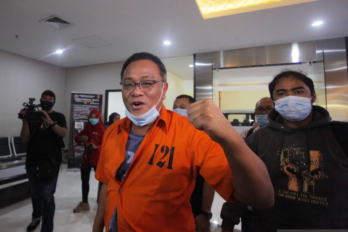 وزير البيئة الإندونيسي الجديد يركز على النفايات