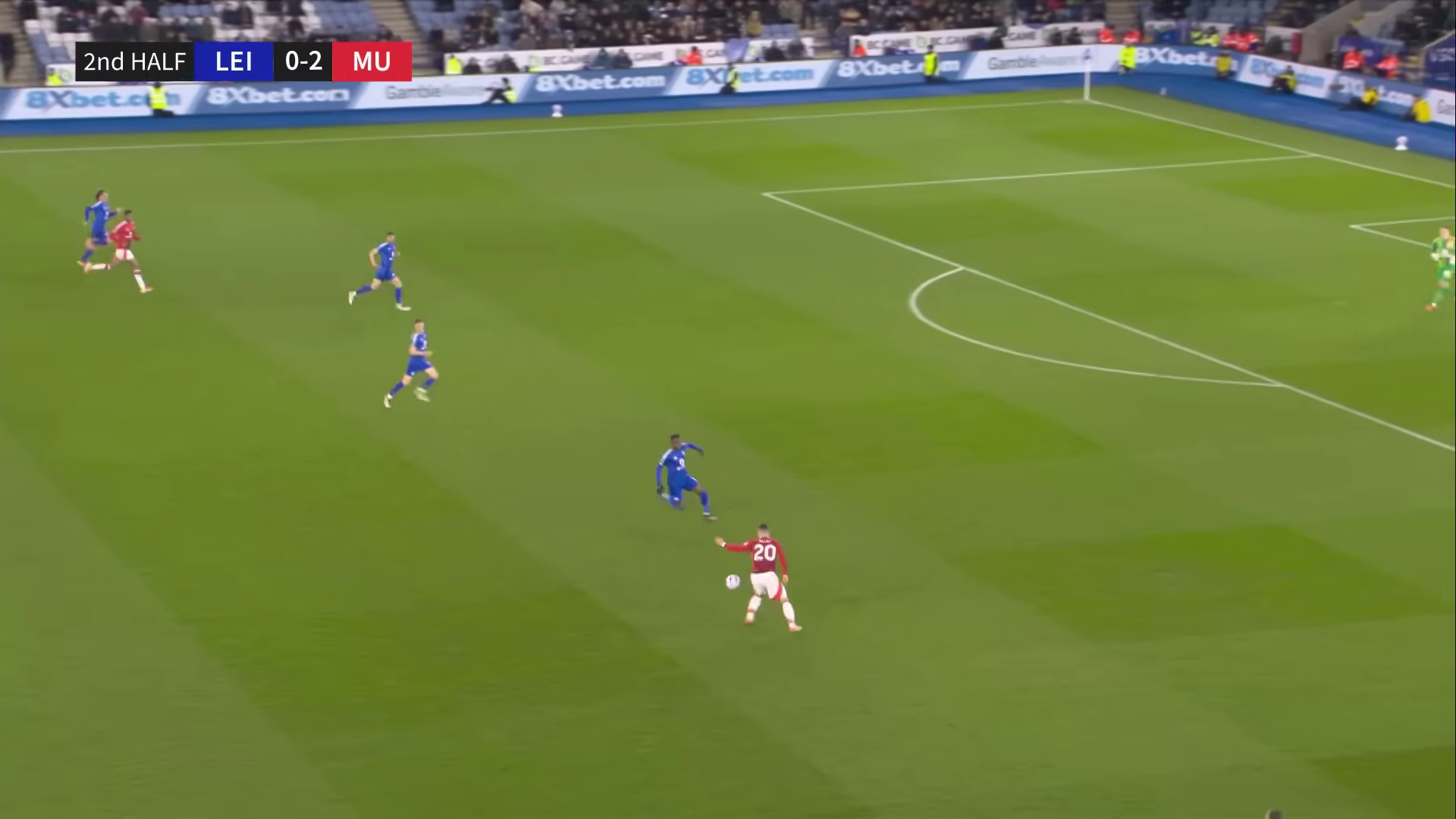 فاراي هالام: من المرض إلى التحكيم في ويمبلي