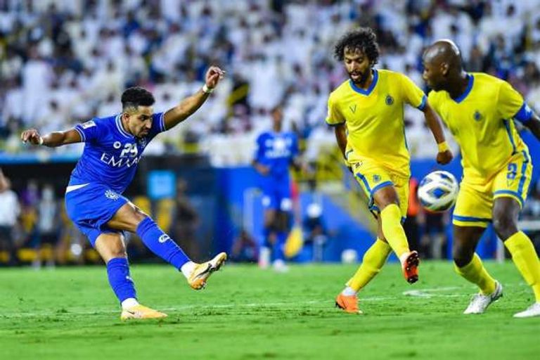 تعادل الهلال والنصر في الدوري السعودي