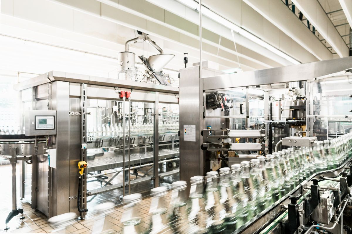 ضبط مواد غذائية فاسدة في التجمع الخامس